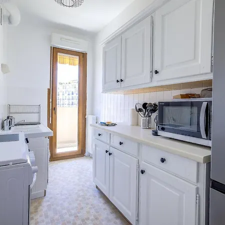 Sublime Two Bedroom With Terrace アパート *