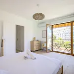 Sublime Two Bedroom With Terrace