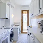 Apartment Sublime Two Bedroom With Terrace